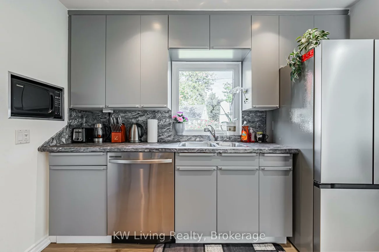 43, Maple, Port Credit, Mississauga