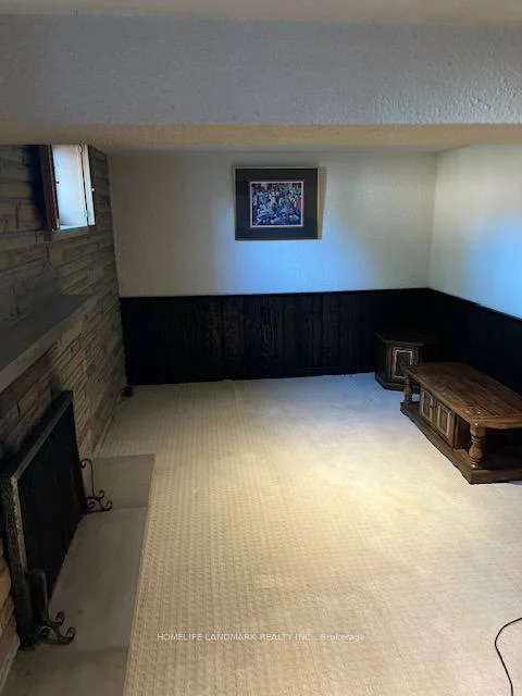 1216, Shamir, Erindale, Mississauga