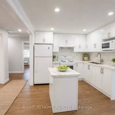 215 B, Queen, Streetsville, Mississauga