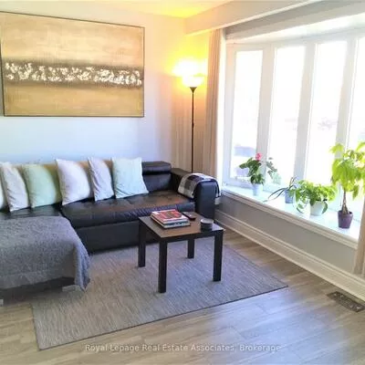 1492, Sandgate, Clarkson, Mississauga