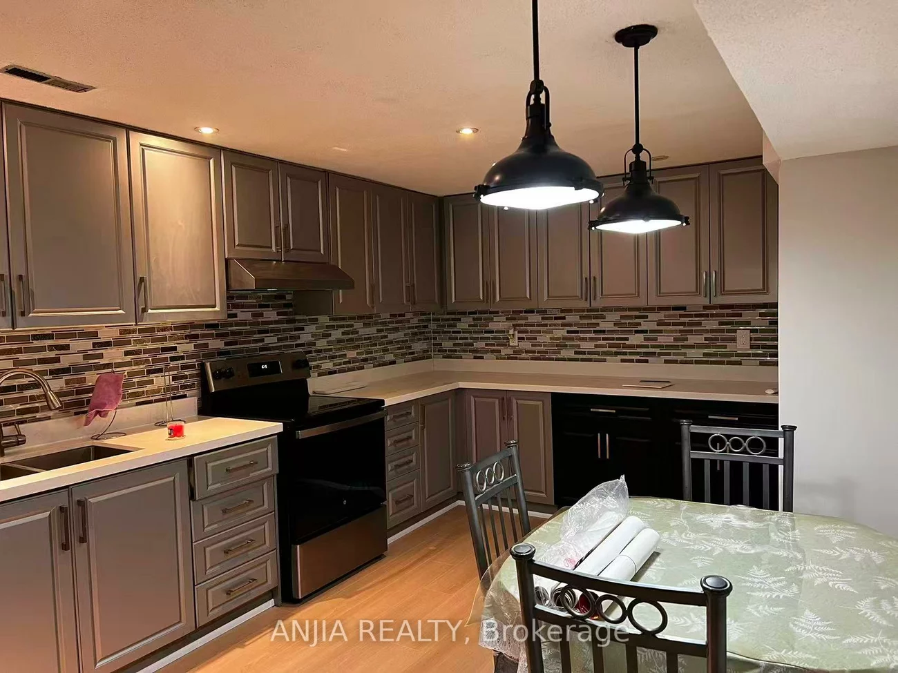 3441, Sanderling, Erin Mills, Mississauga