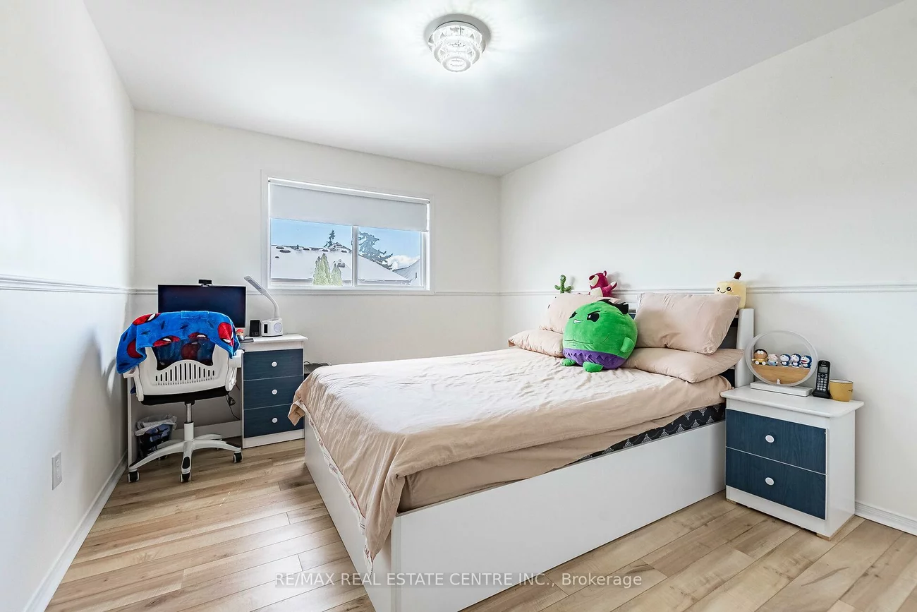 5223, Ruperts Gate, Central Erin Mills, Mississauga