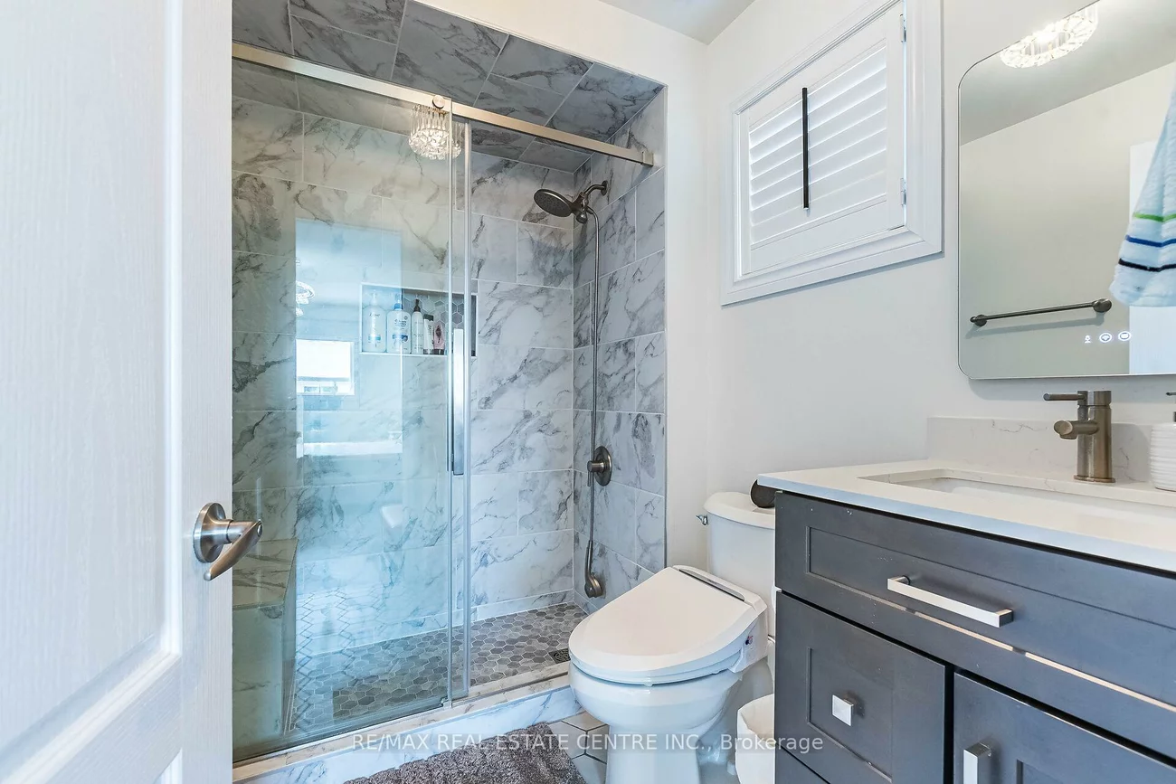 5223, Ruperts Gate, Central Erin Mills, Mississauga