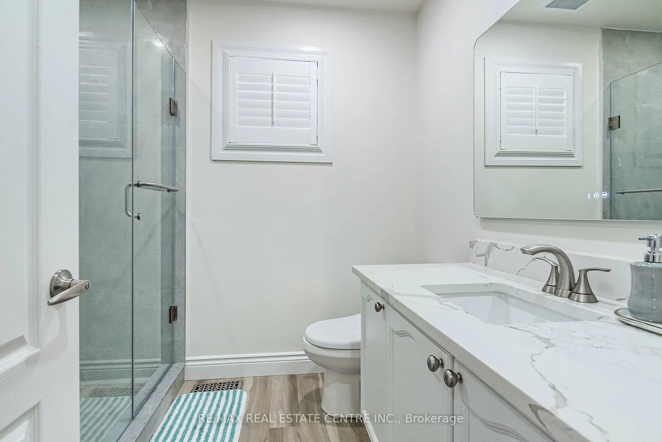 5223, Ruperts Gate, Central Erin Mills, Mississauga