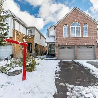 5223, Ruperts Gate, Central Erin Mills, Mississauga