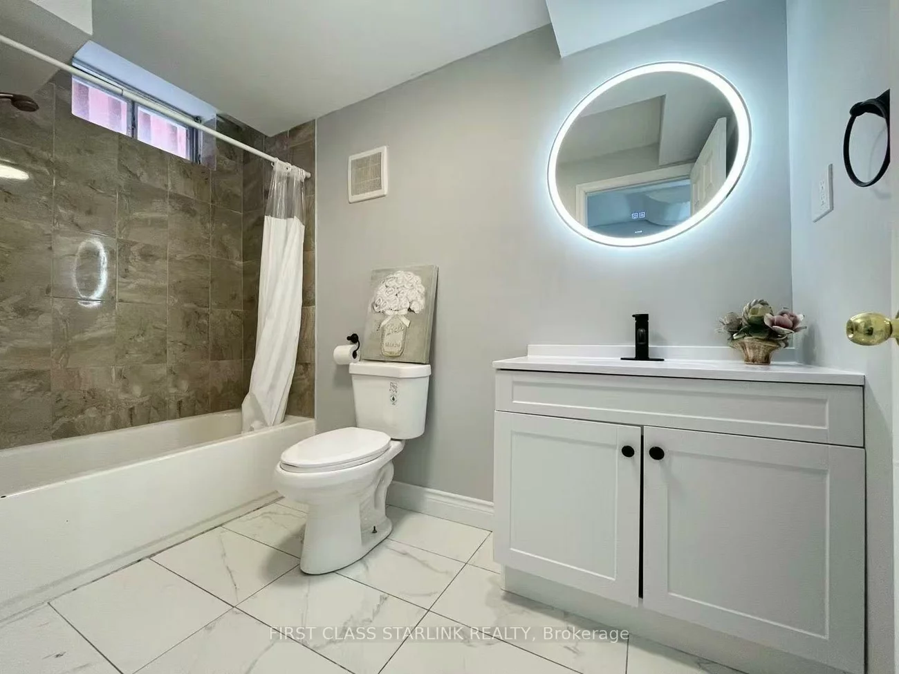 1329, Willowvale, East Credit, Mississauga
