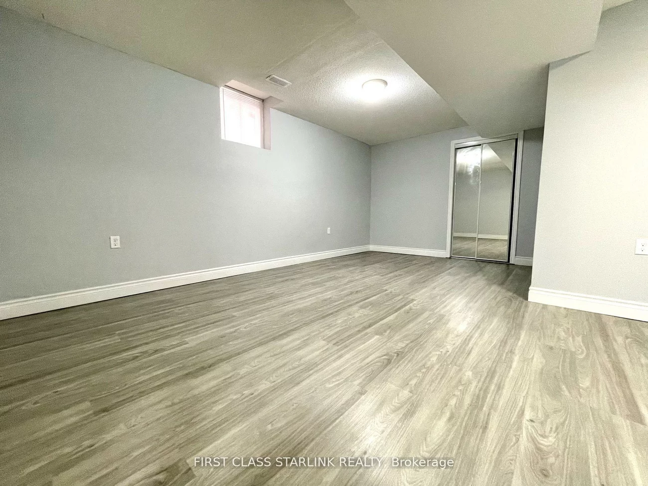 1329, Willowvale, East Credit, Mississauga