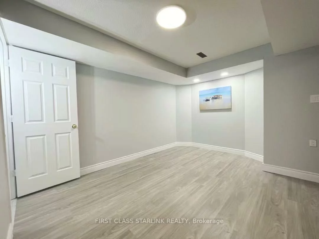 1329, Willowvale, East Credit, Mississauga