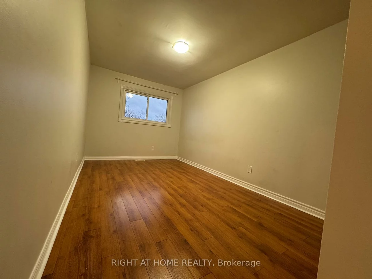 3369, Burdock, Mississauga Valleys, Mississauga