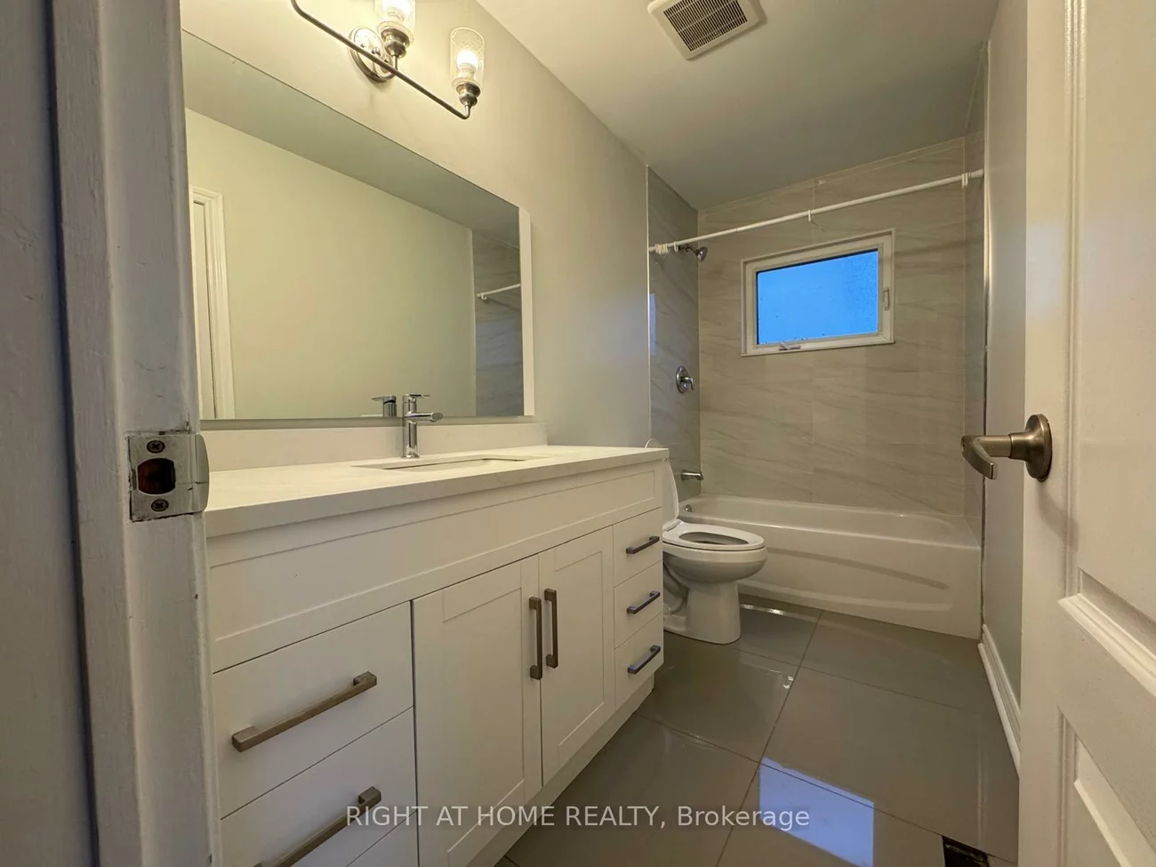 3369, Burdock, Mississauga Valleys, Mississauga