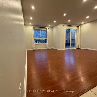 3369, Burdock, Mississauga Valleys, Mississauga