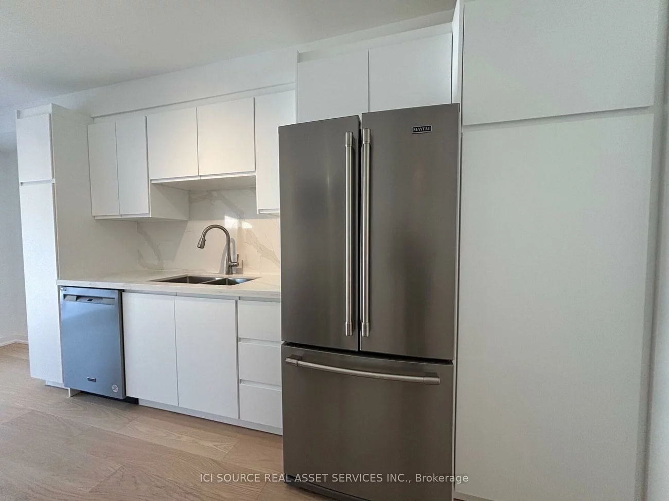 851, Sweetwater, Lorne Park, Mississauga