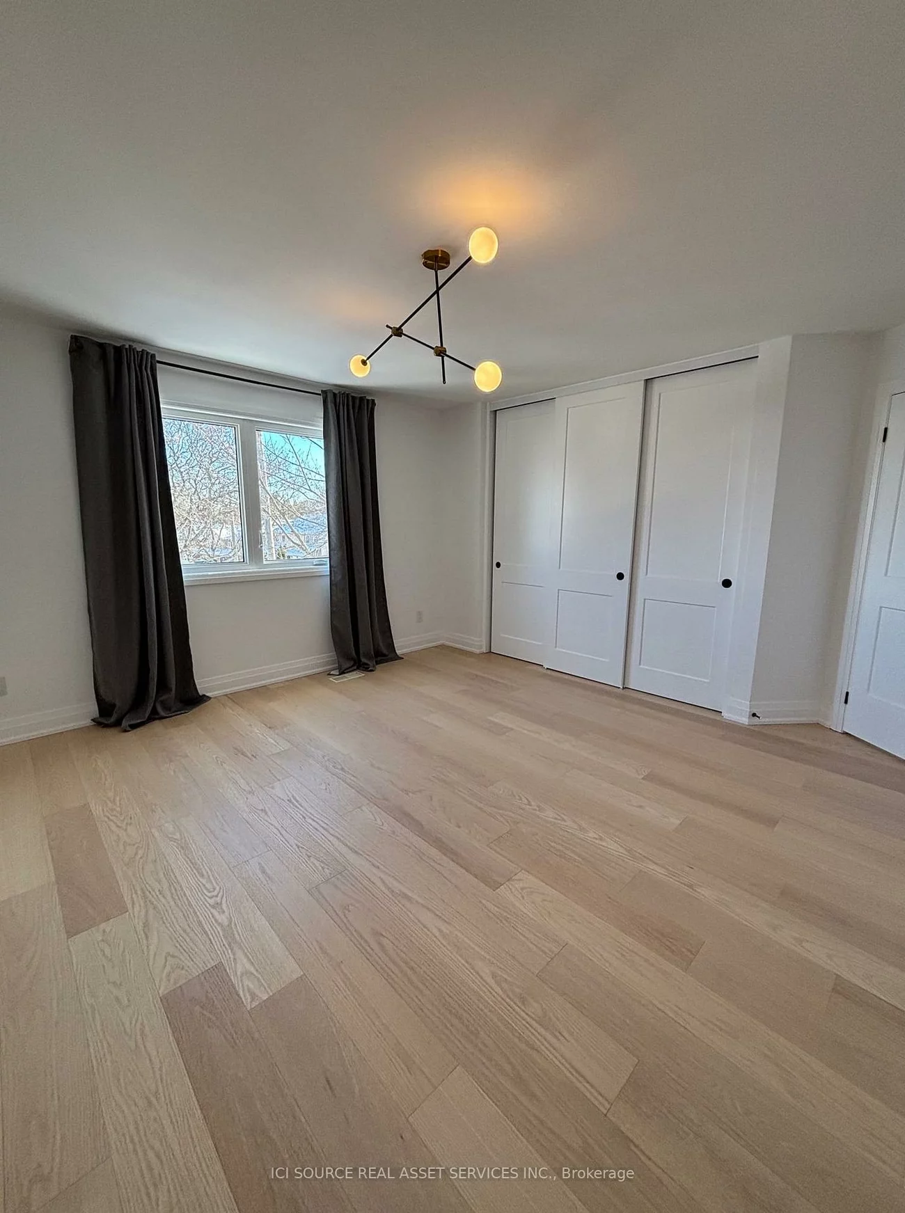 851, Sweetwater, Lorne Park, Mississauga