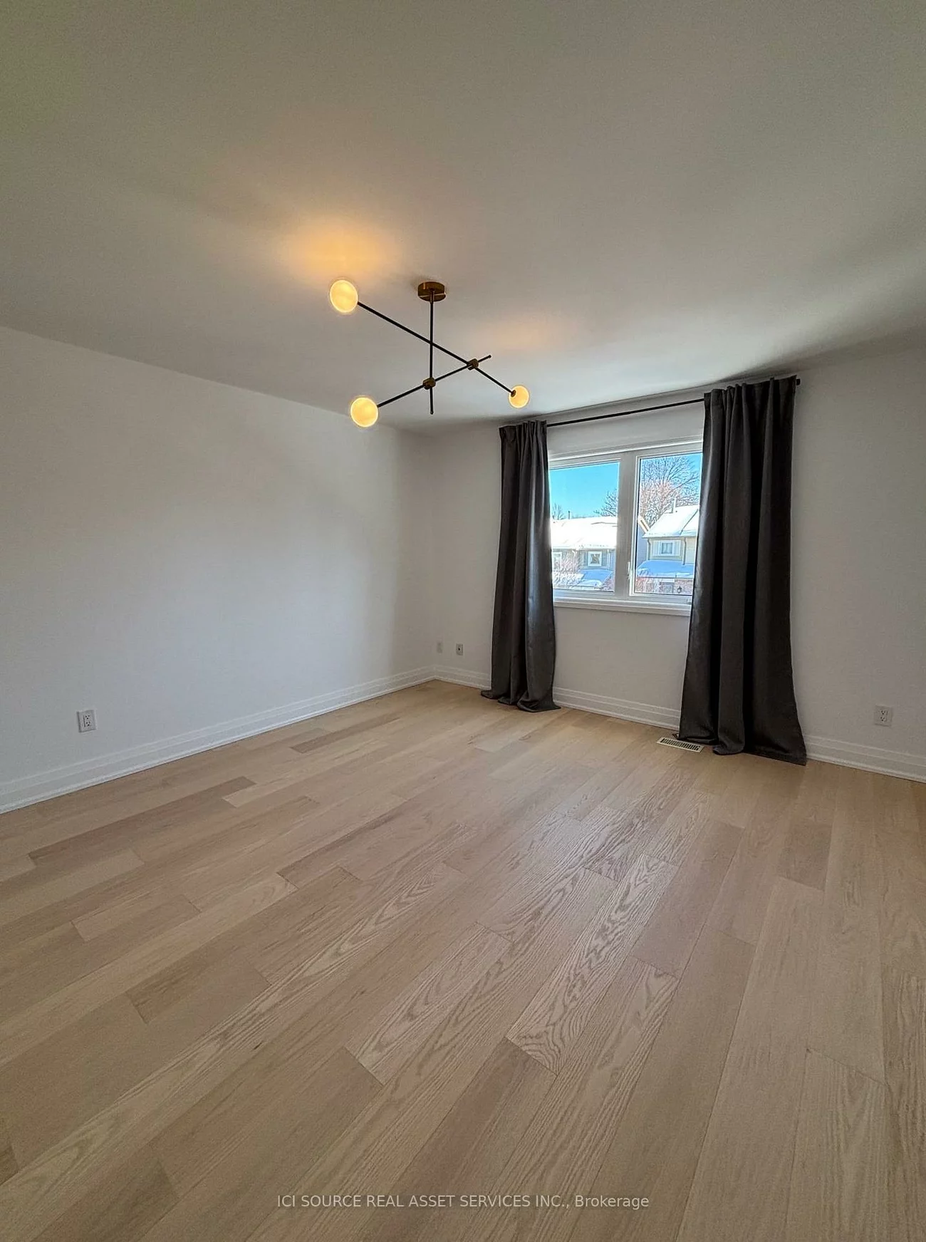 851, Sweetwater, Lorne Park, Mississauga