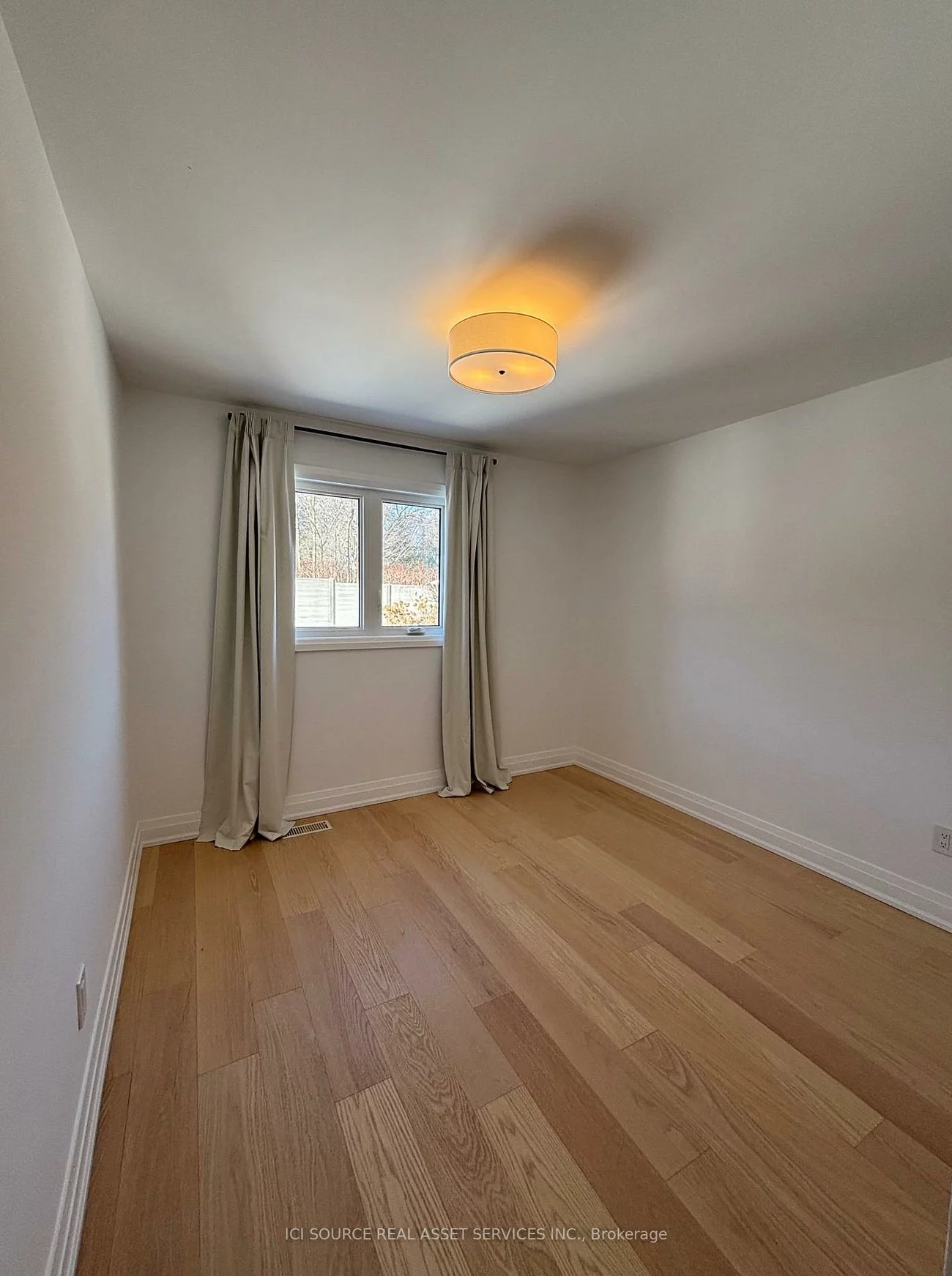 851, Sweetwater, Lorne Park, Mississauga