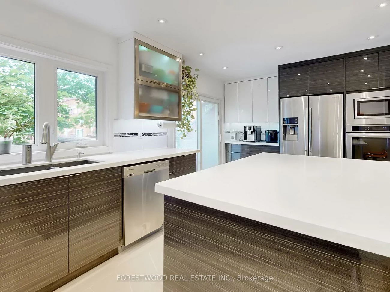 1222, Cornerbrook, Erindale, Mississauga