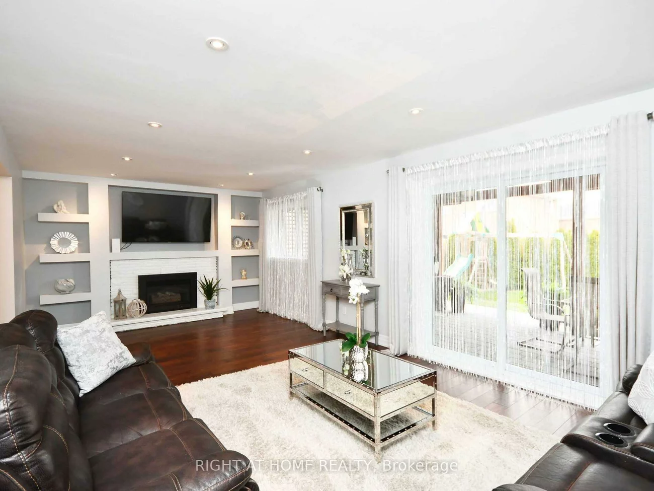 2123, Cliff, Cooksville, Mississauga