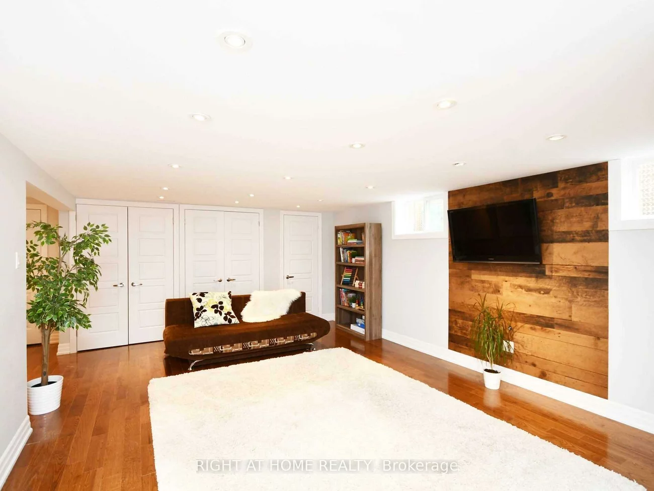 2123, Cliff, Cooksville, Mississauga