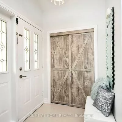 2123, Cliff, Cooksville, Mississauga