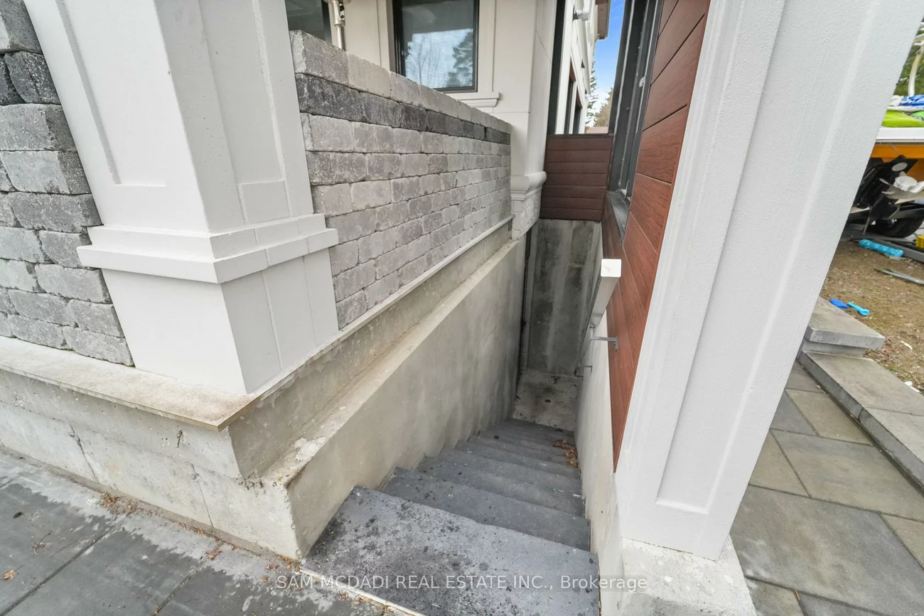 1394, Lorne Park, Lorne Park, Mississauga