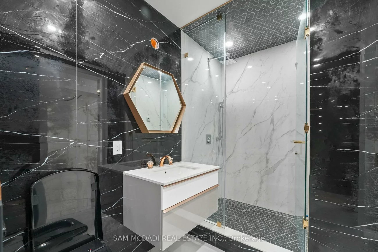 1394, Lorne Park, Lorne Park, Mississauga