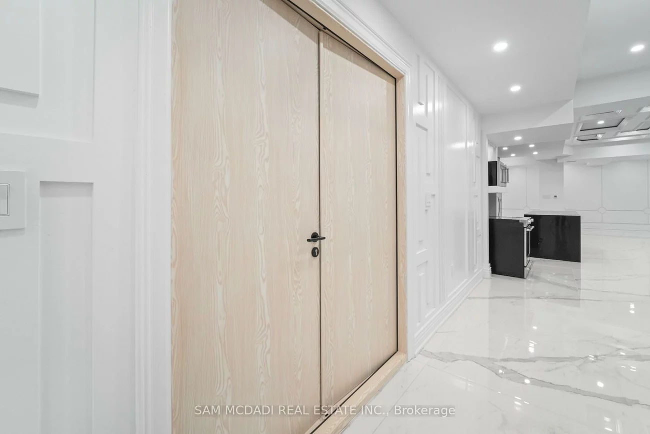 1394, Lorne Park, Lorne Park, Mississauga