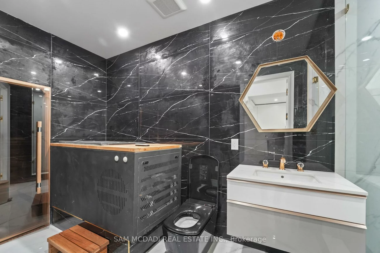 1394, Lorne Park, Lorne Park, Mississauga