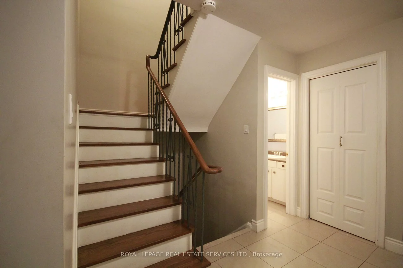 3524, Birchmeadow, Applewood, Mississauga