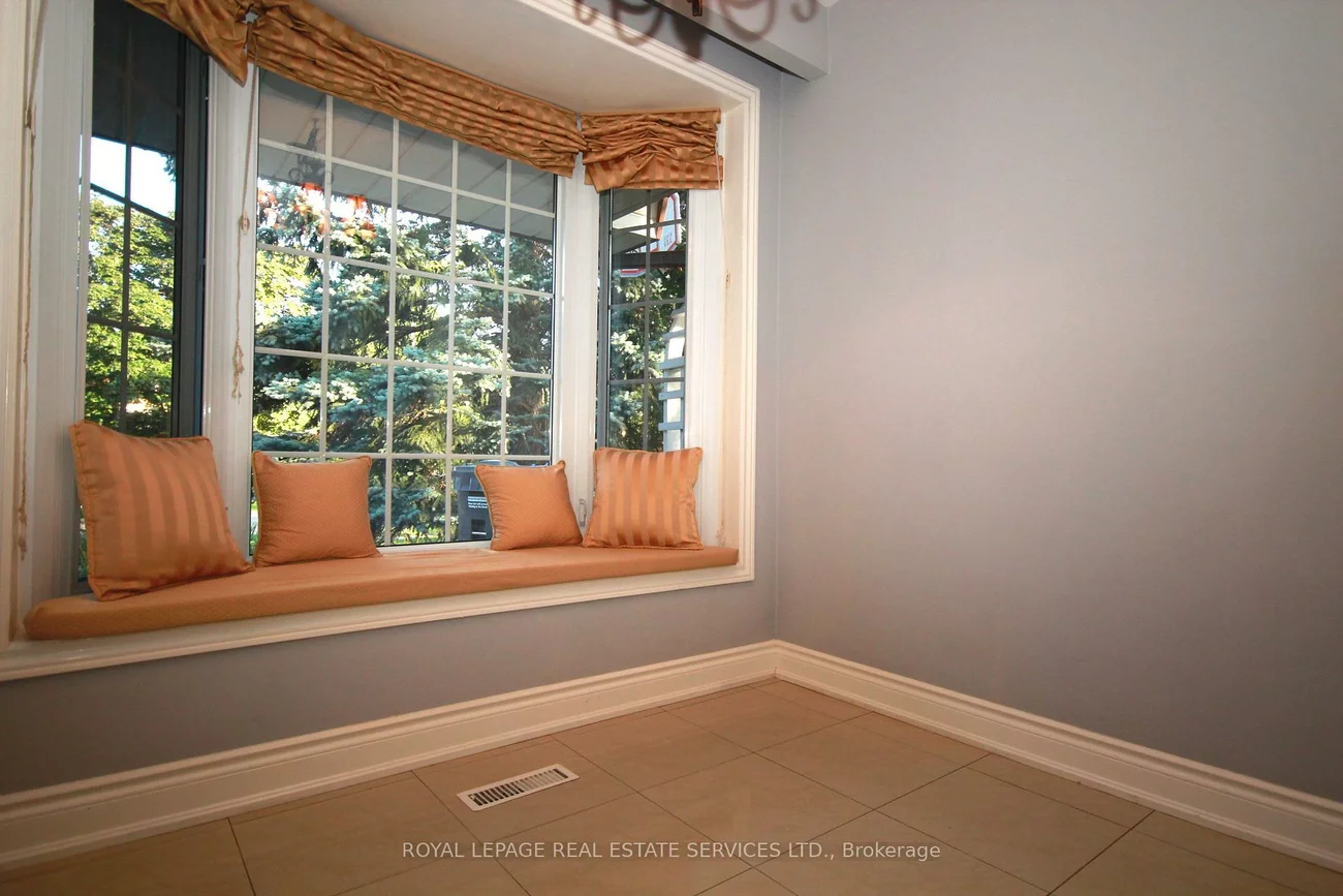 3524, Birchmeadow, Applewood, Mississauga