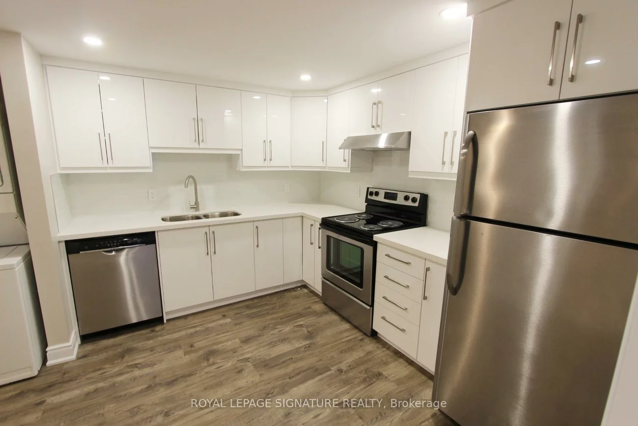 100, Bonham, Streetsville, Mississauga