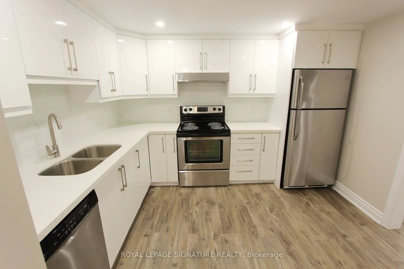 100, Bonham, Streetsville, Mississauga