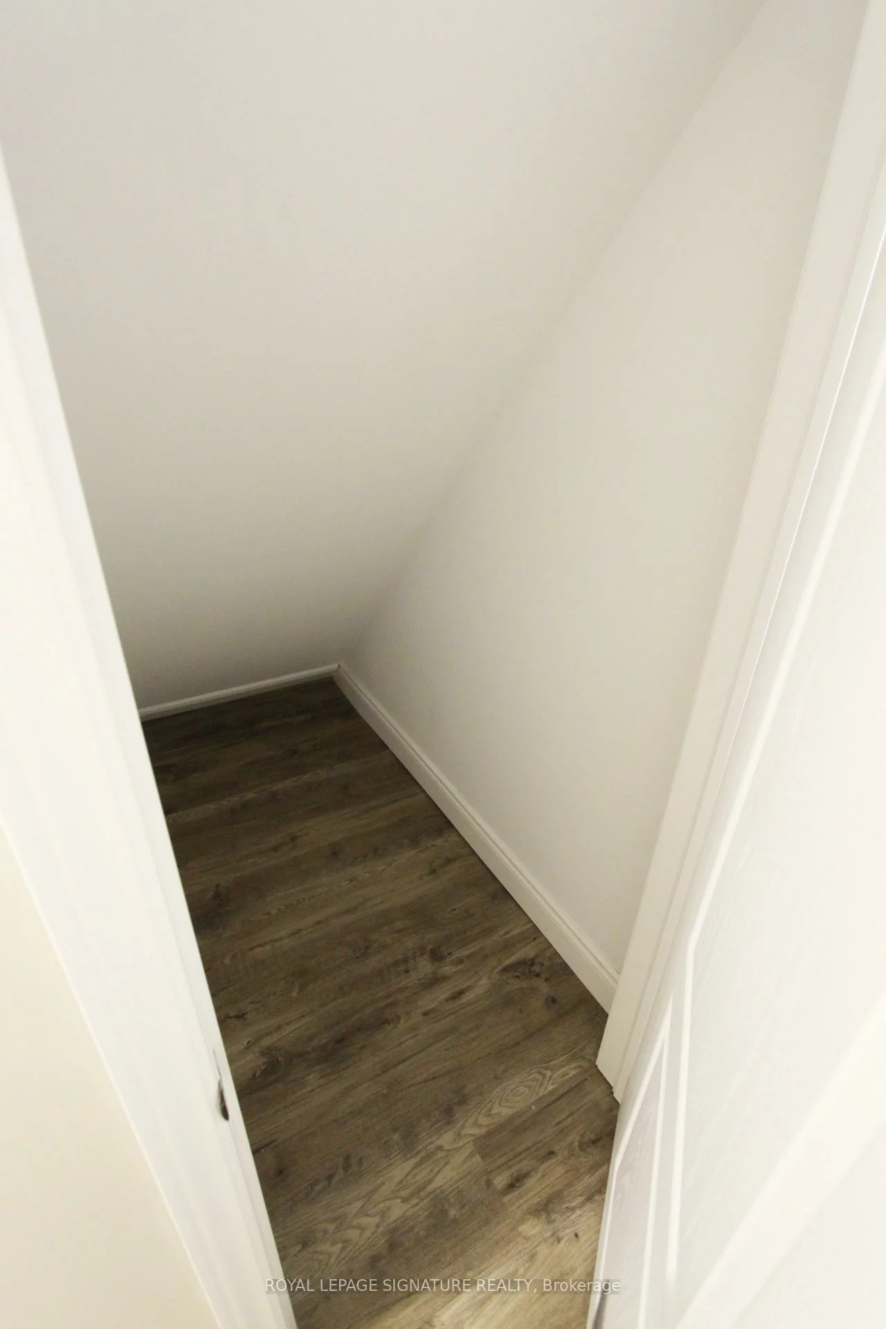 100, Bonham, Streetsville, Mississauga