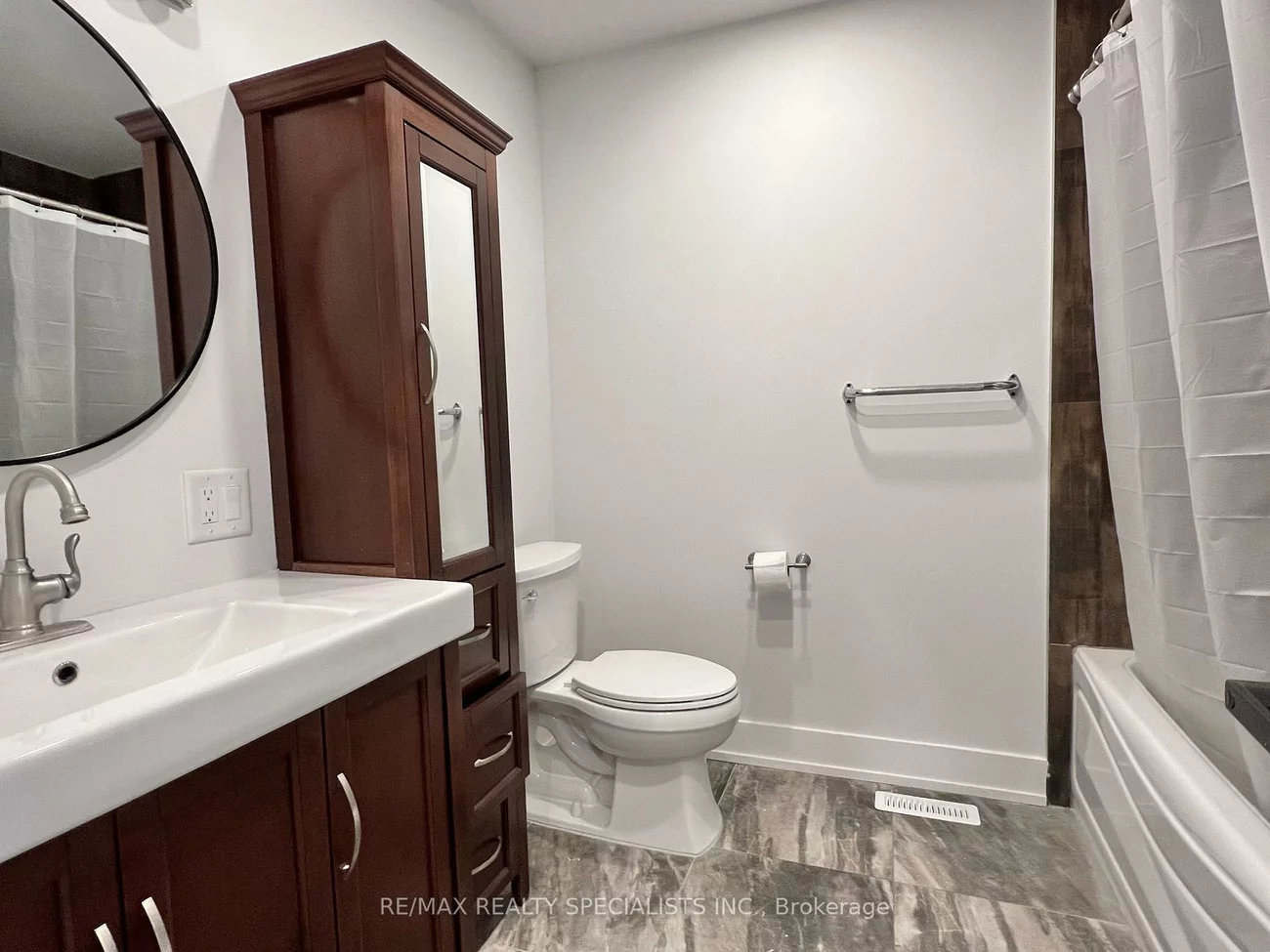 441, Lana, Mississauga Valleys, Mississauga