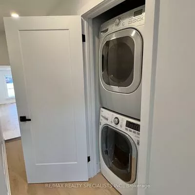 441, Lana, Mississauga Valleys, Mississauga