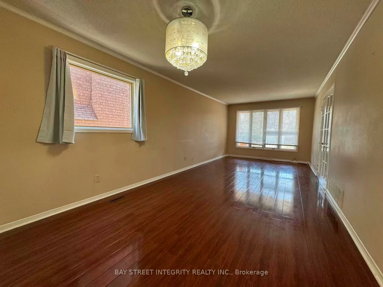 4255, Wakefield, Creditview, Mississauga