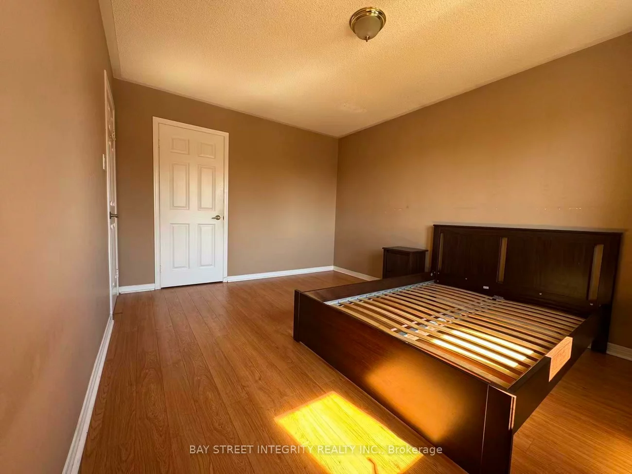 4255, Wakefield, Creditview, Mississauga