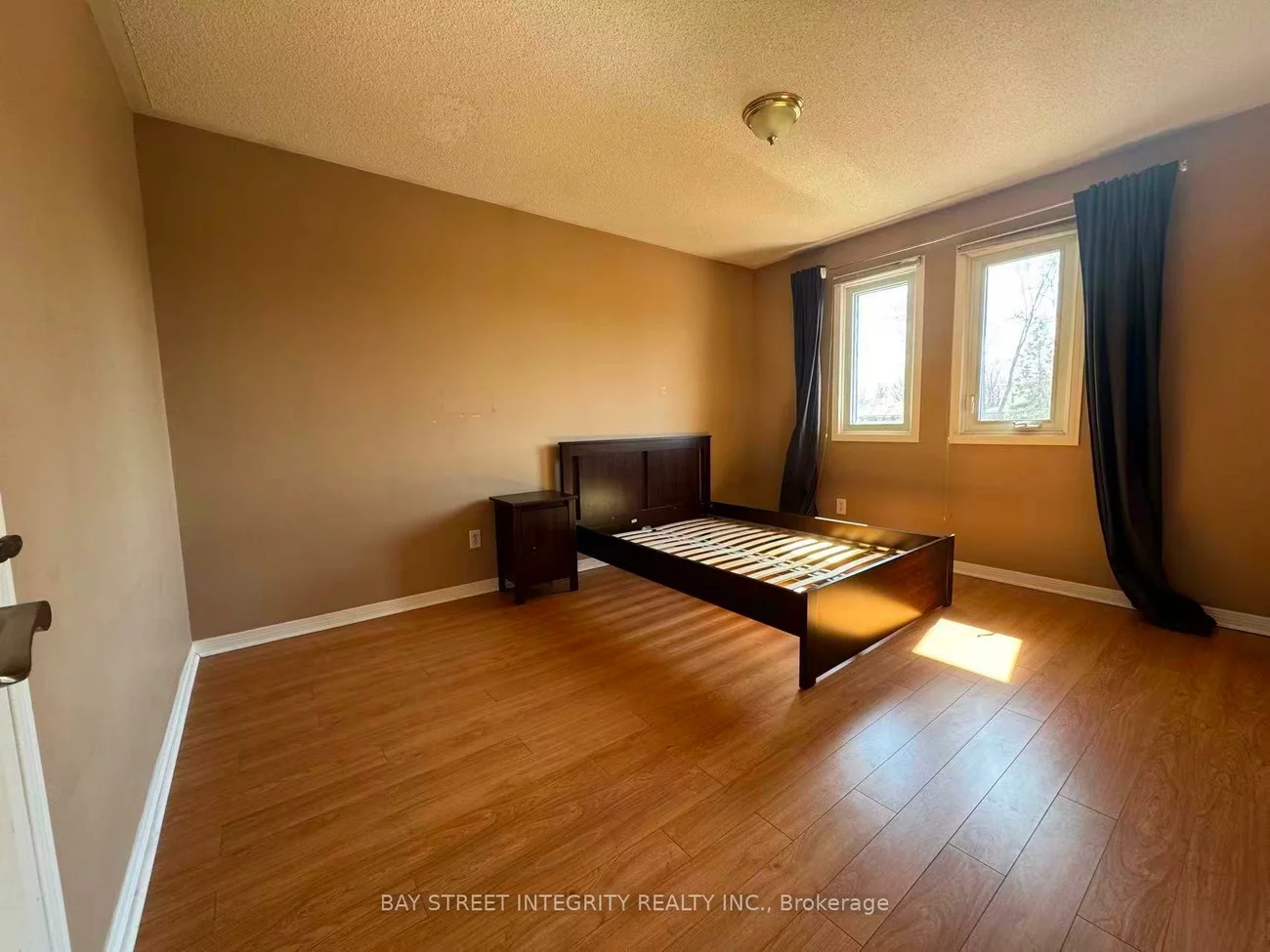 4255, Wakefield, Creditview, Mississauga