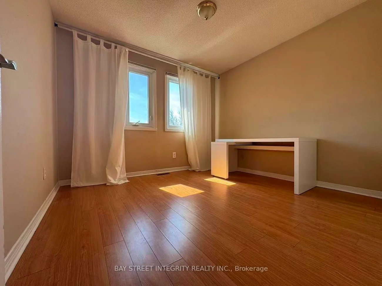 4255, Wakefield, Creditview, Mississauga