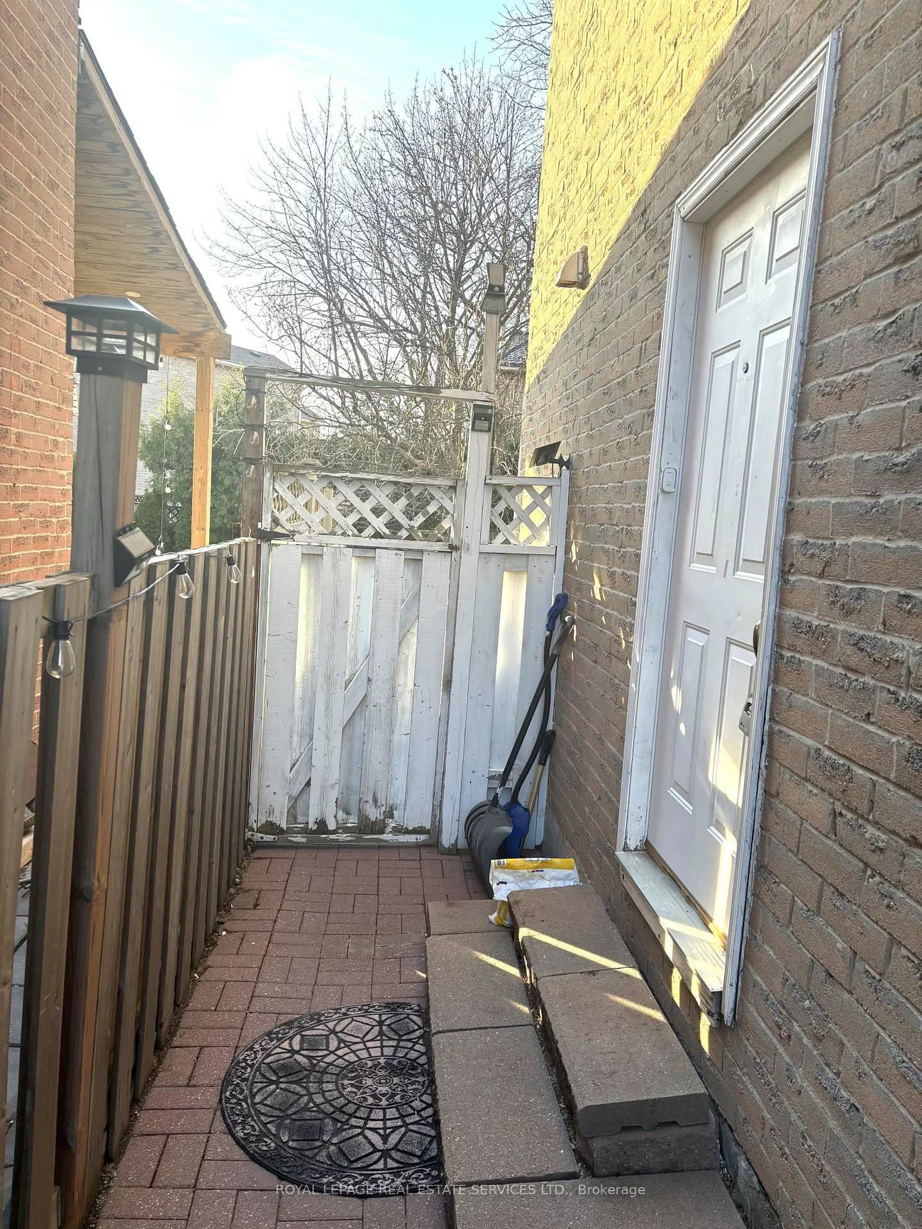115, Clansman, Hurontario, Mississauga