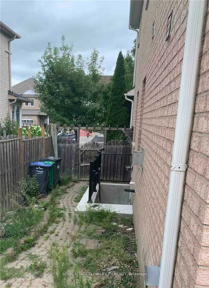 7227, Para, Meadowvale Village, Mississauga