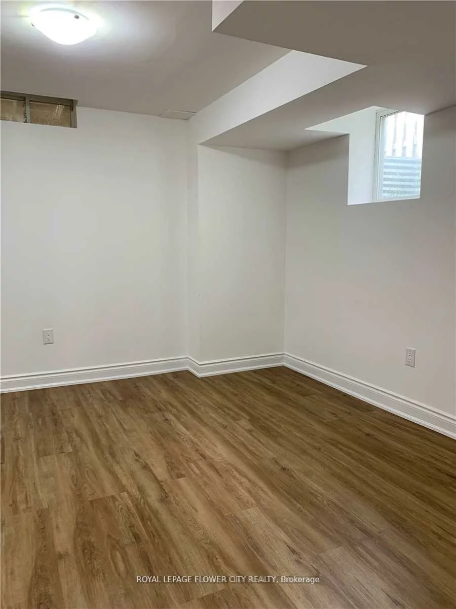 7227, Para, Meadowvale Village, Mississauga