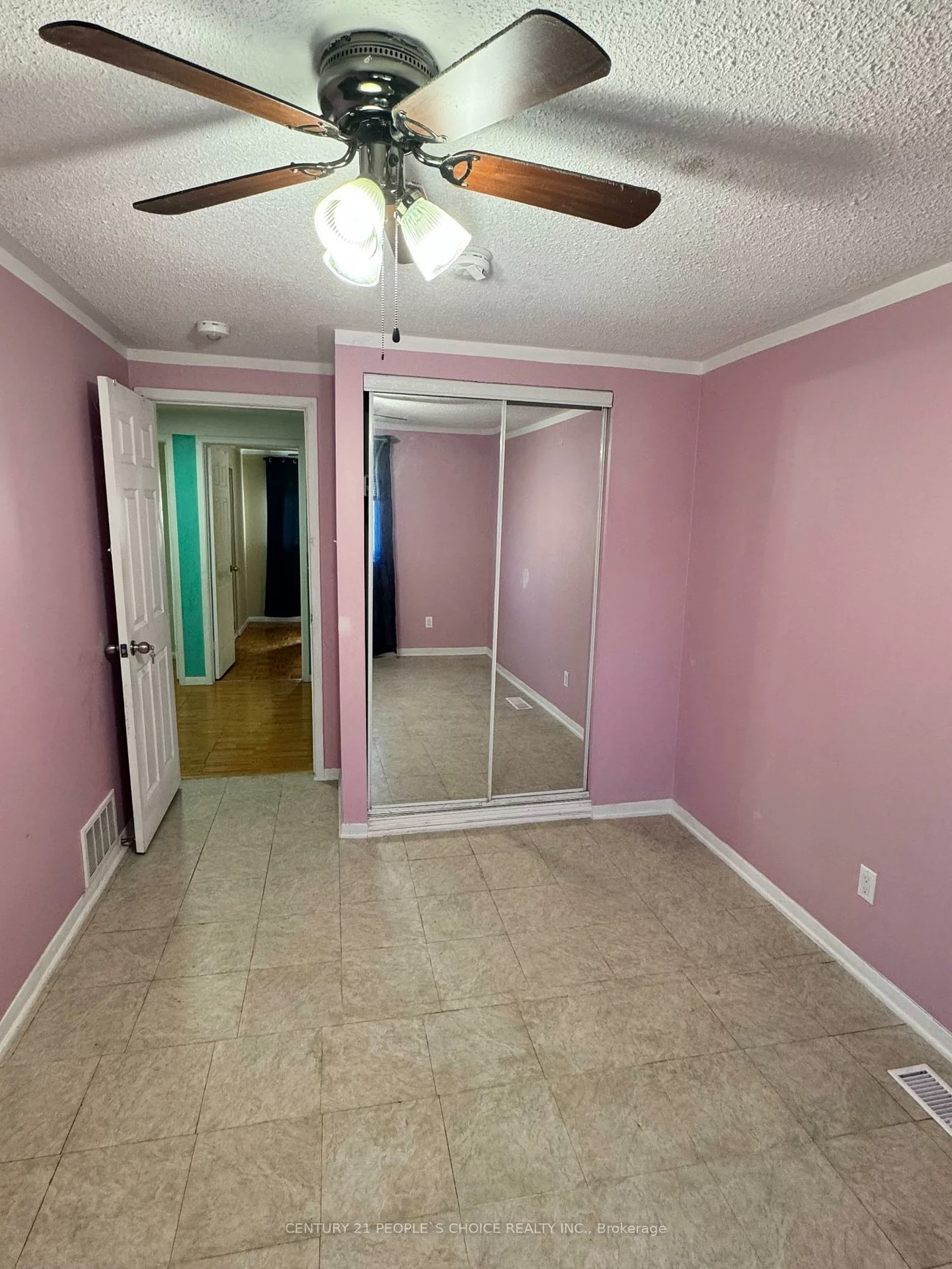 7610, Anaka, Malton, Mississauga