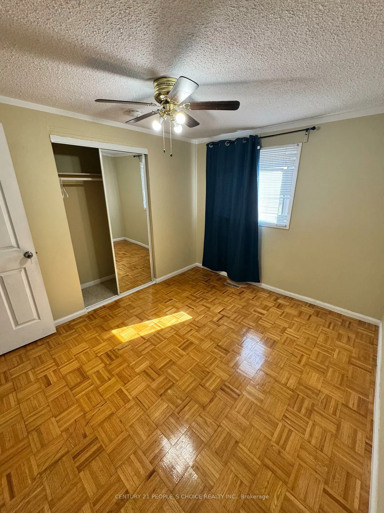 7610, Anaka, Malton, Mississauga
