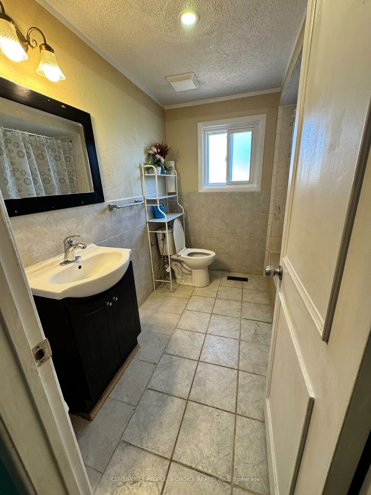 7610, Anaka, Malton, Mississauga