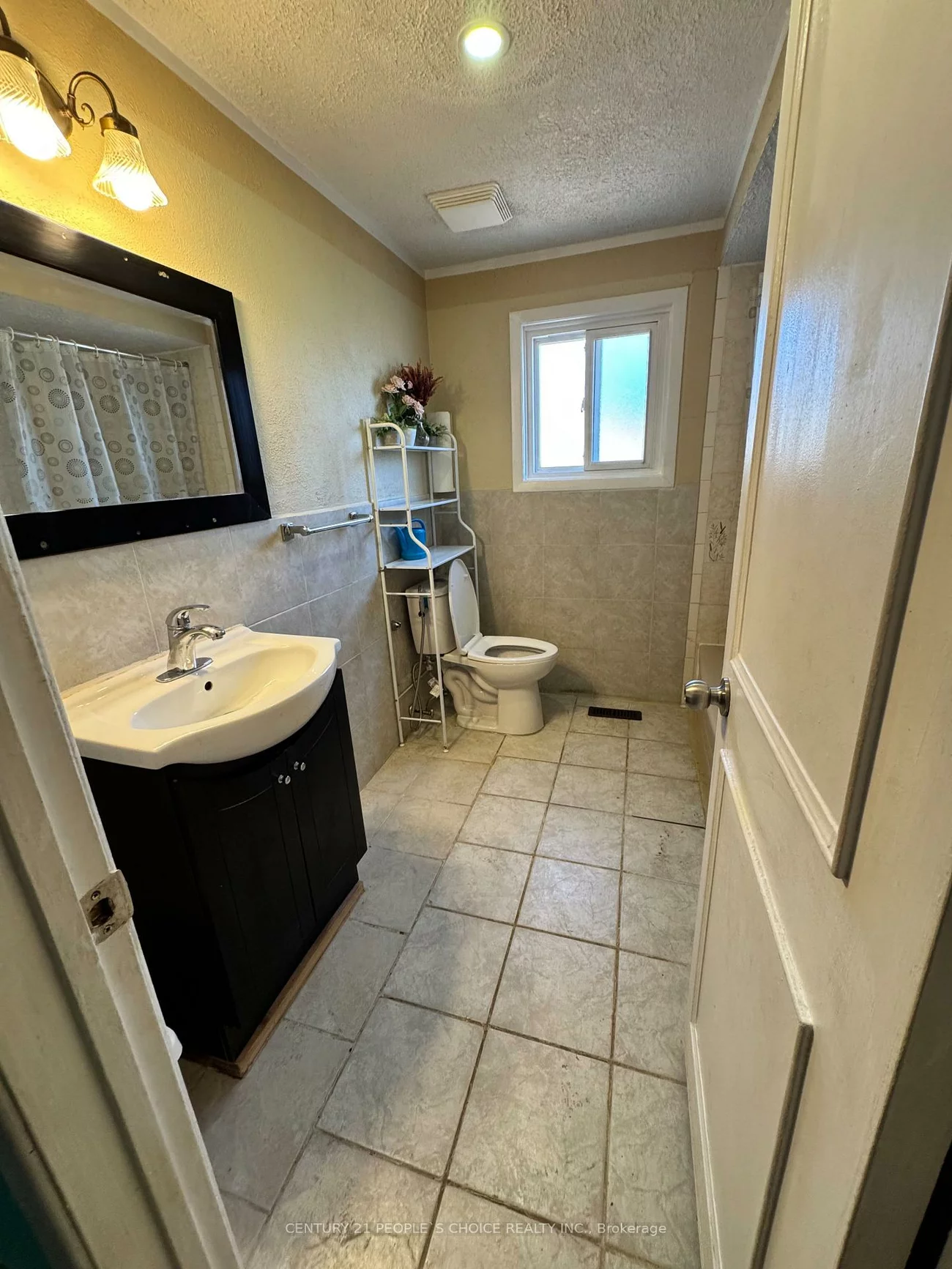 7610, Anaka, Malton, Mississauga