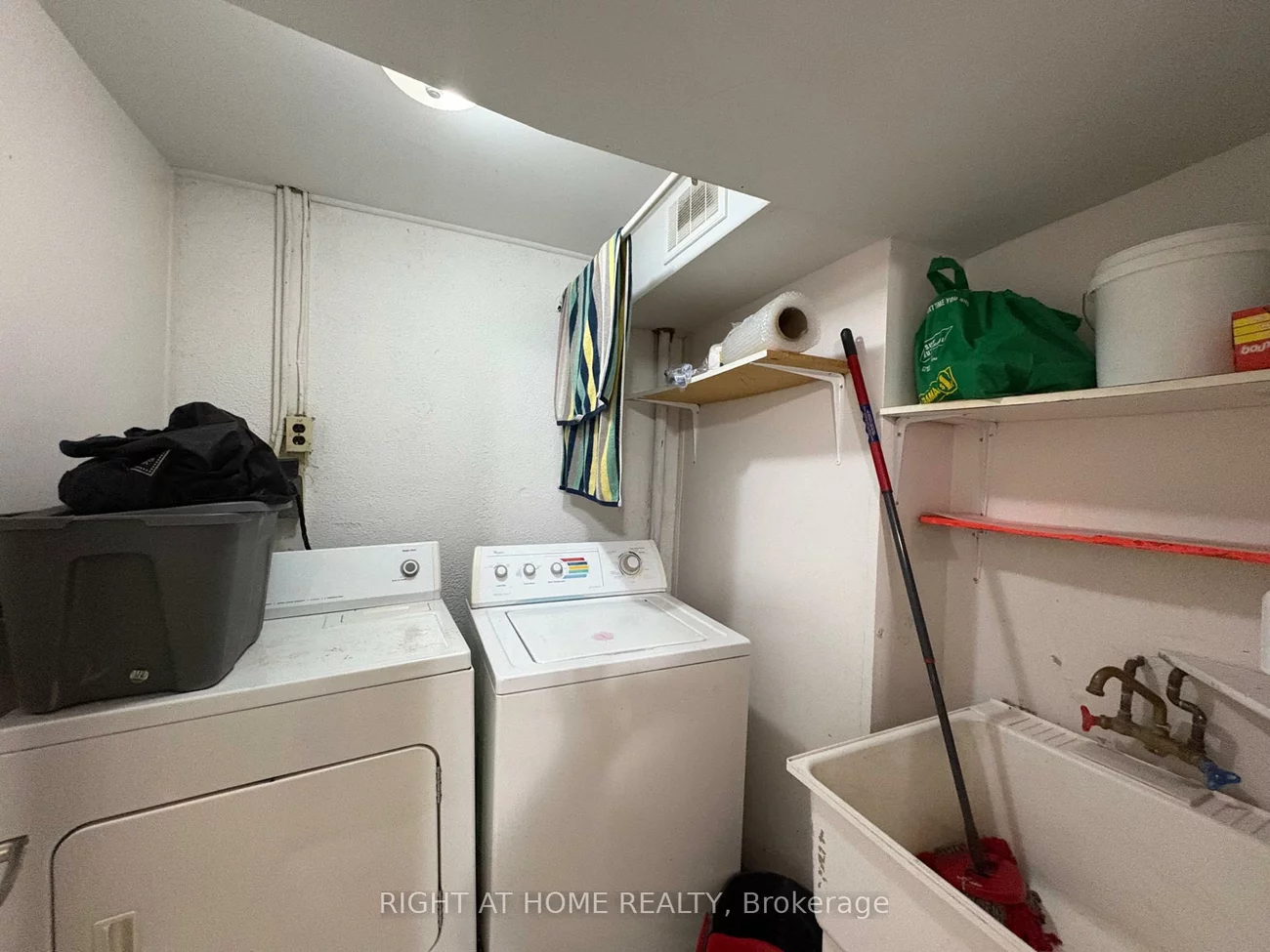 3519, Oakglade, Erindale, Mississauga