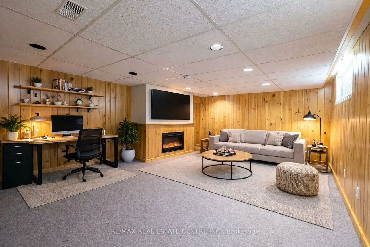 593, Indian, Lorne Park, Mississauga