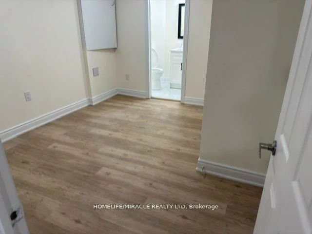 2415, Bankside, Central Erin Mills, Mississauga