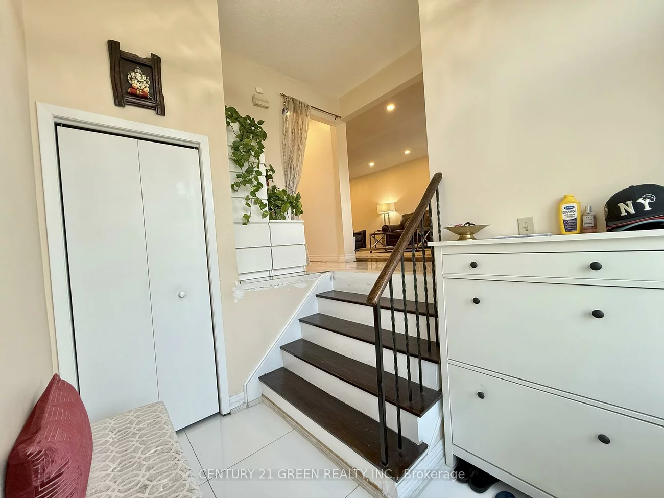 963, Lovingston, Rathwood, Mississauga