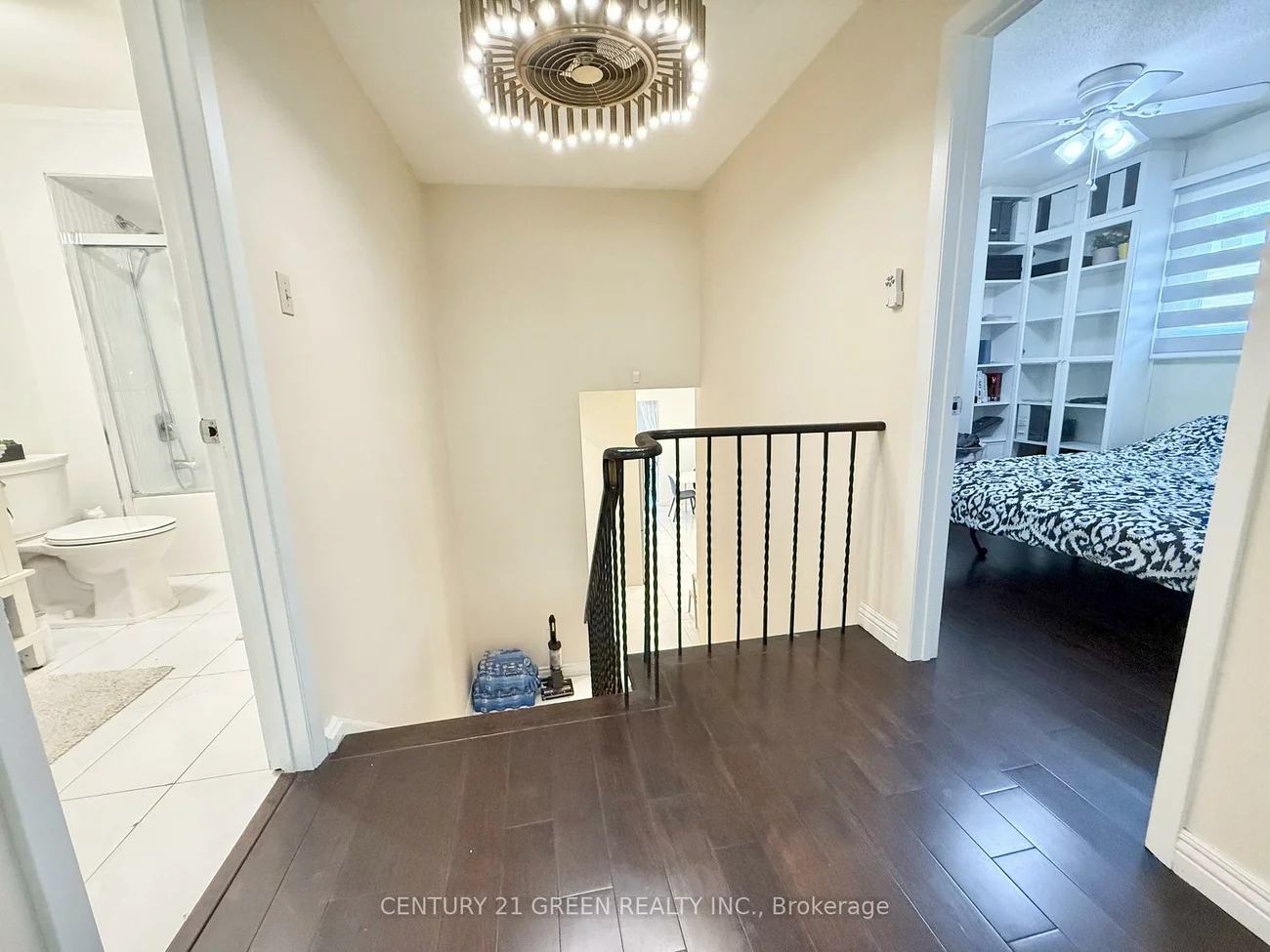 963, Lovingston, Rathwood, Mississauga